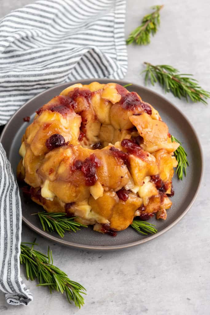 Mini Cranberry Brie Pull Apart Bread