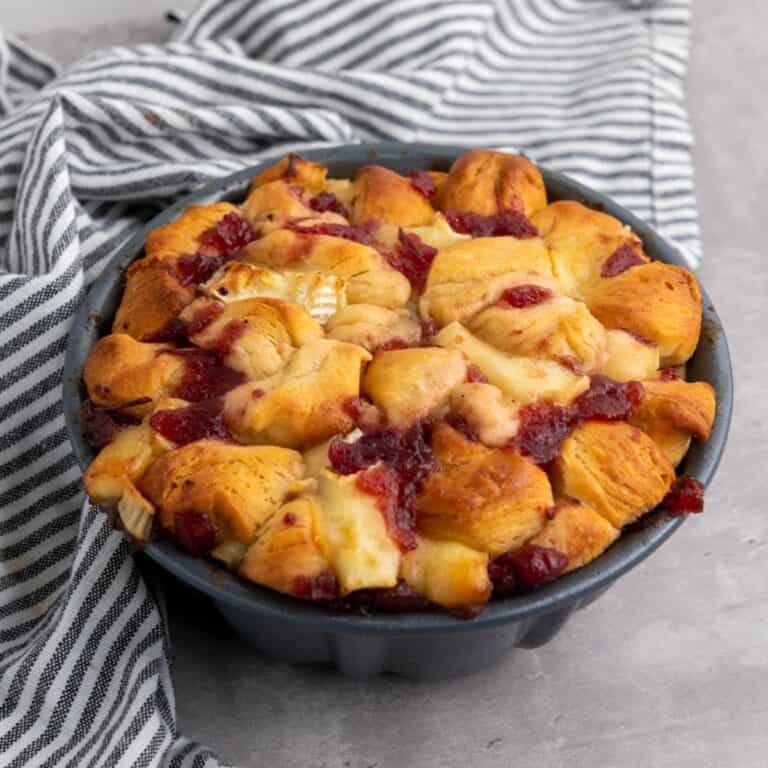Mini Cranberry Brie Pull Apart Bread