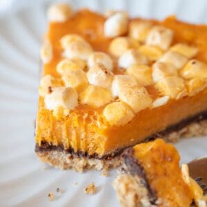 Sweet Potato Pie with Chocolate and Marshmallows