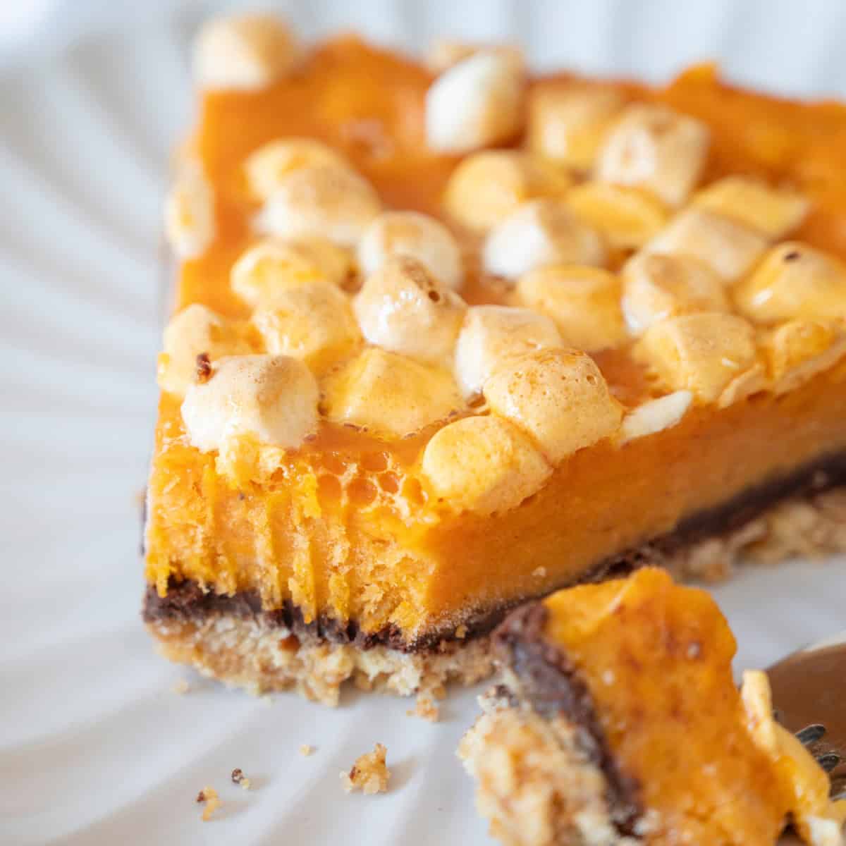 Sweet Potato Pie with Chocolate and Marshmallows