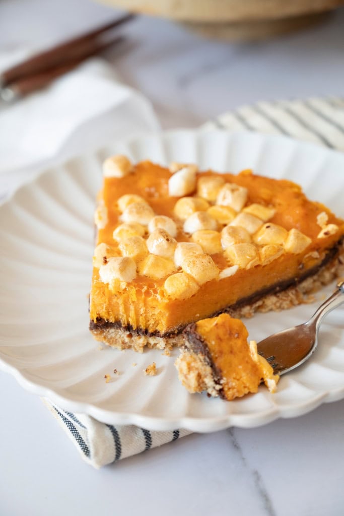 Sweet Potato Pie with Chocolate and Marshmallows