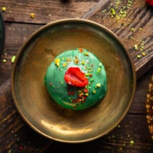 Pistachio Raspberry Mini Cheesecakes