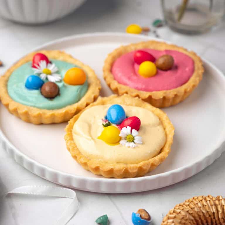 Mini Spring Cheesecake Tarts