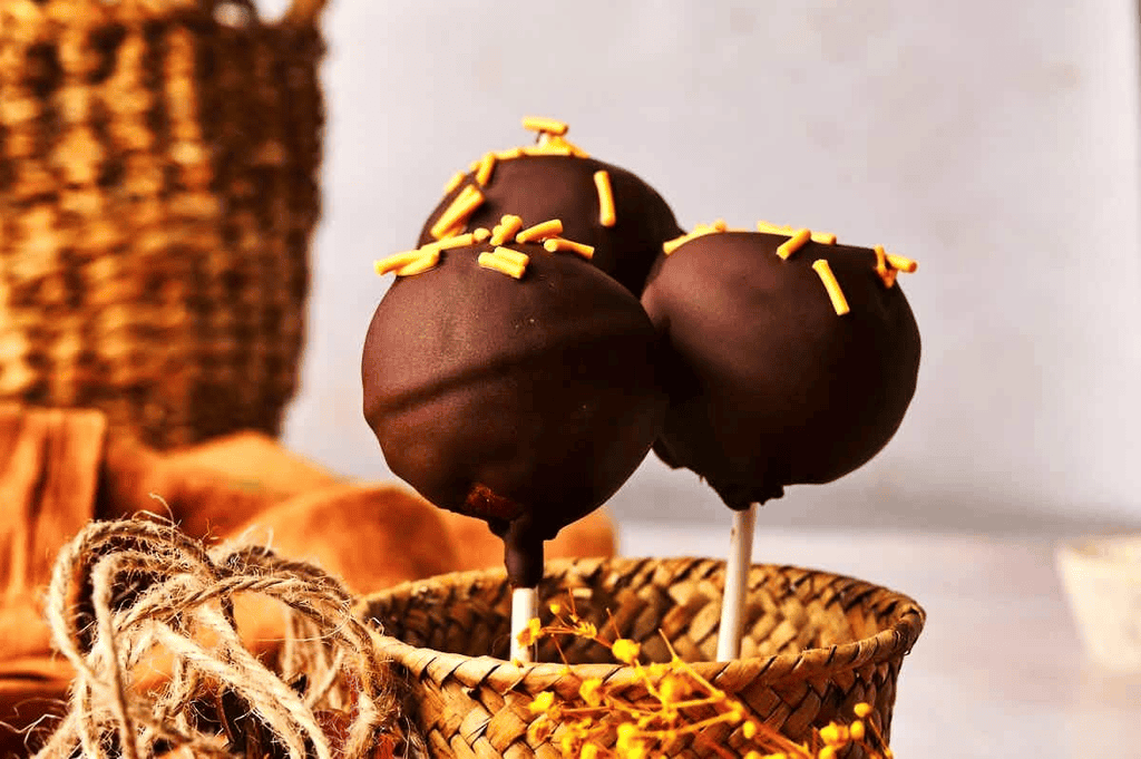 Pumpkin Cake Pops