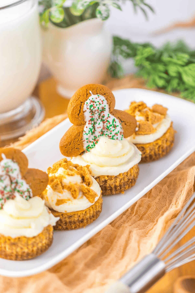 Easy Mini Gingerbread Cheesecakes